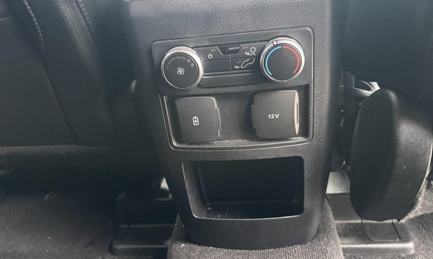 2012 Ford Fusion SE - Image 20