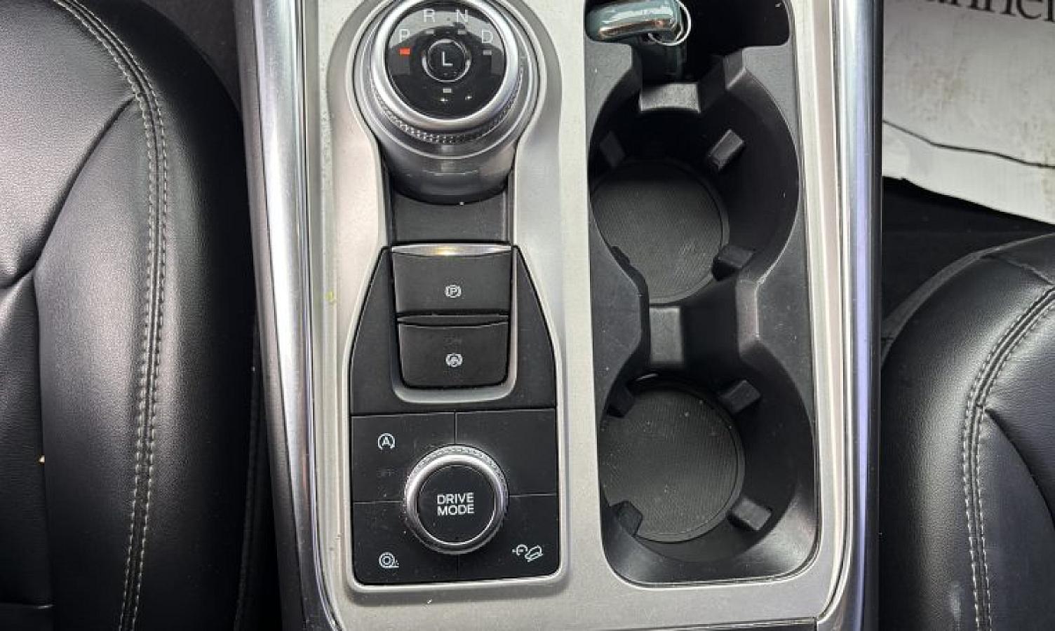 2021 Ford Explorer XLT 4WD - Image 16