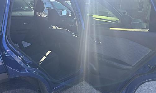 2023 Nissan Rogue SV AWD - Thumbnail 16