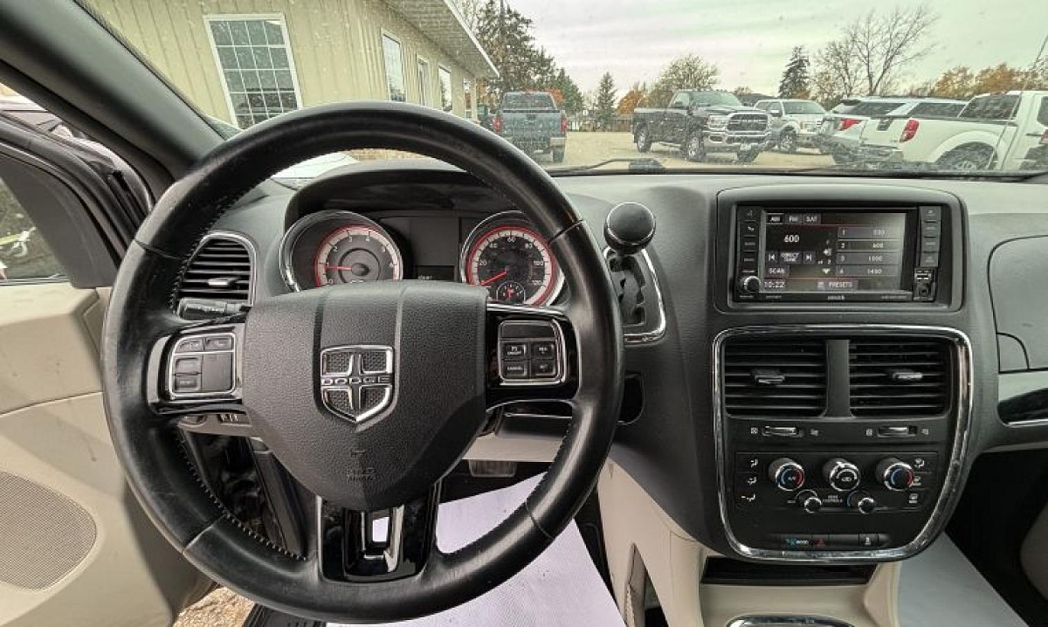 2019 Dodge Grand Caravan SXT - Image 8