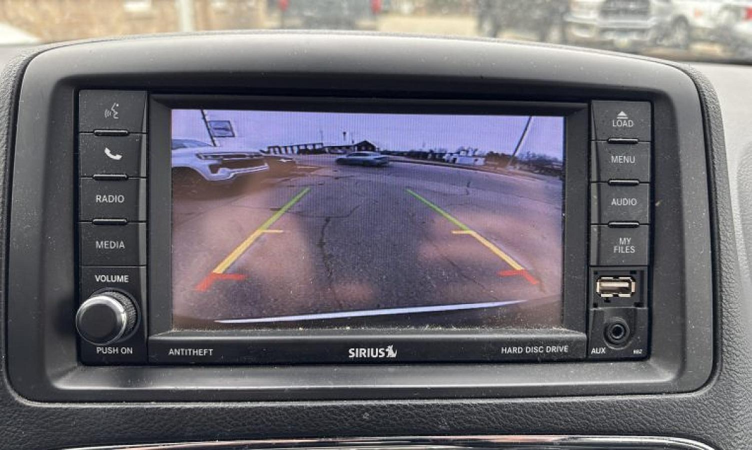 2019 Dodge Grand Caravan SXT - Image 12