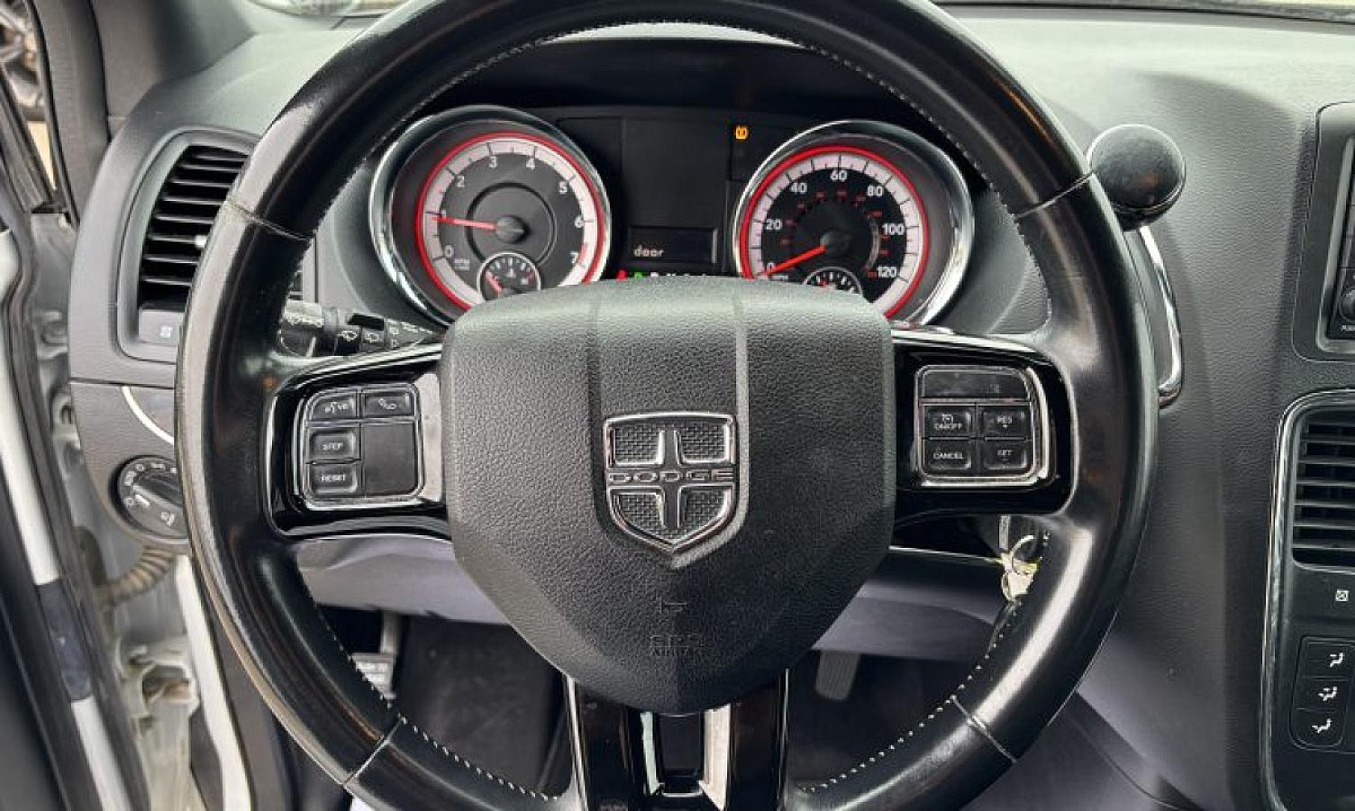 2018 Dodge Grand Caravan SE - Image 11