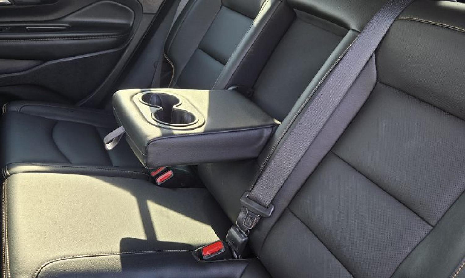 2024 GMC Terrain AT4 - Image 18