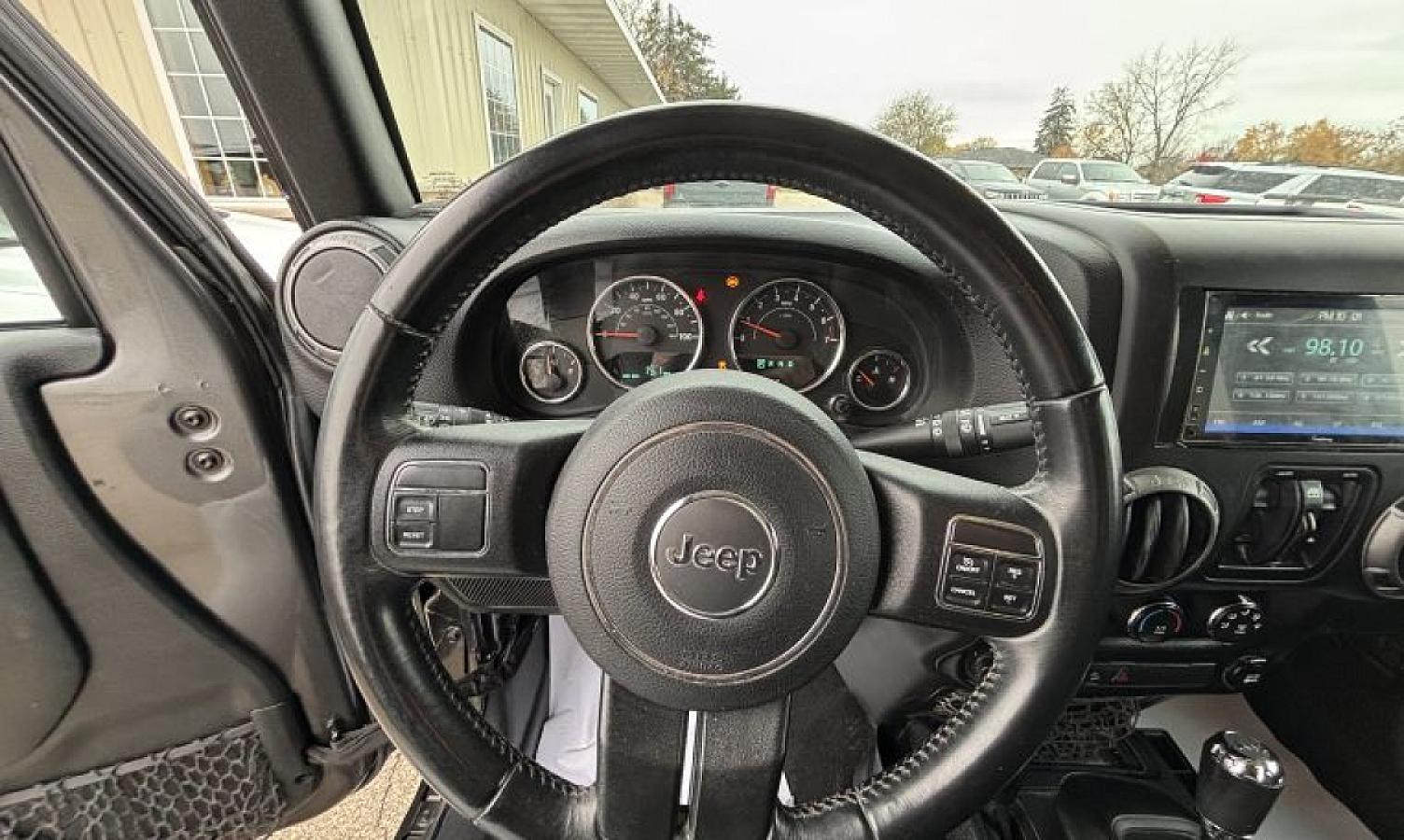 2017 Jeep Wrangler Unlimited Sport - Image 9