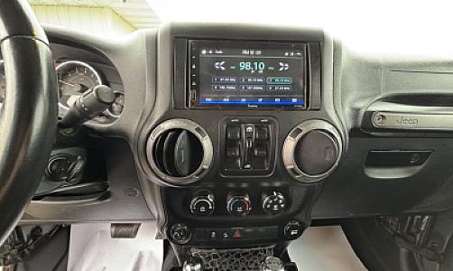 2017 Jeep Wrangler Unlimited Sport - Thumbnail 11