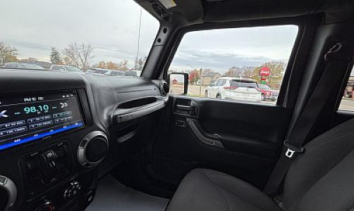 2017 Jeep Wrangler Unlimited Sport - Thumbnail 15