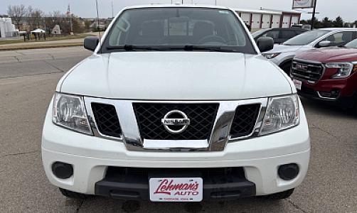 2017 Nissan Frontier SV 4x4 - Thumbnail 2