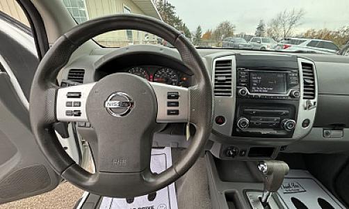 2017 Nissan Frontier SV 4x4 - Thumbnail 8