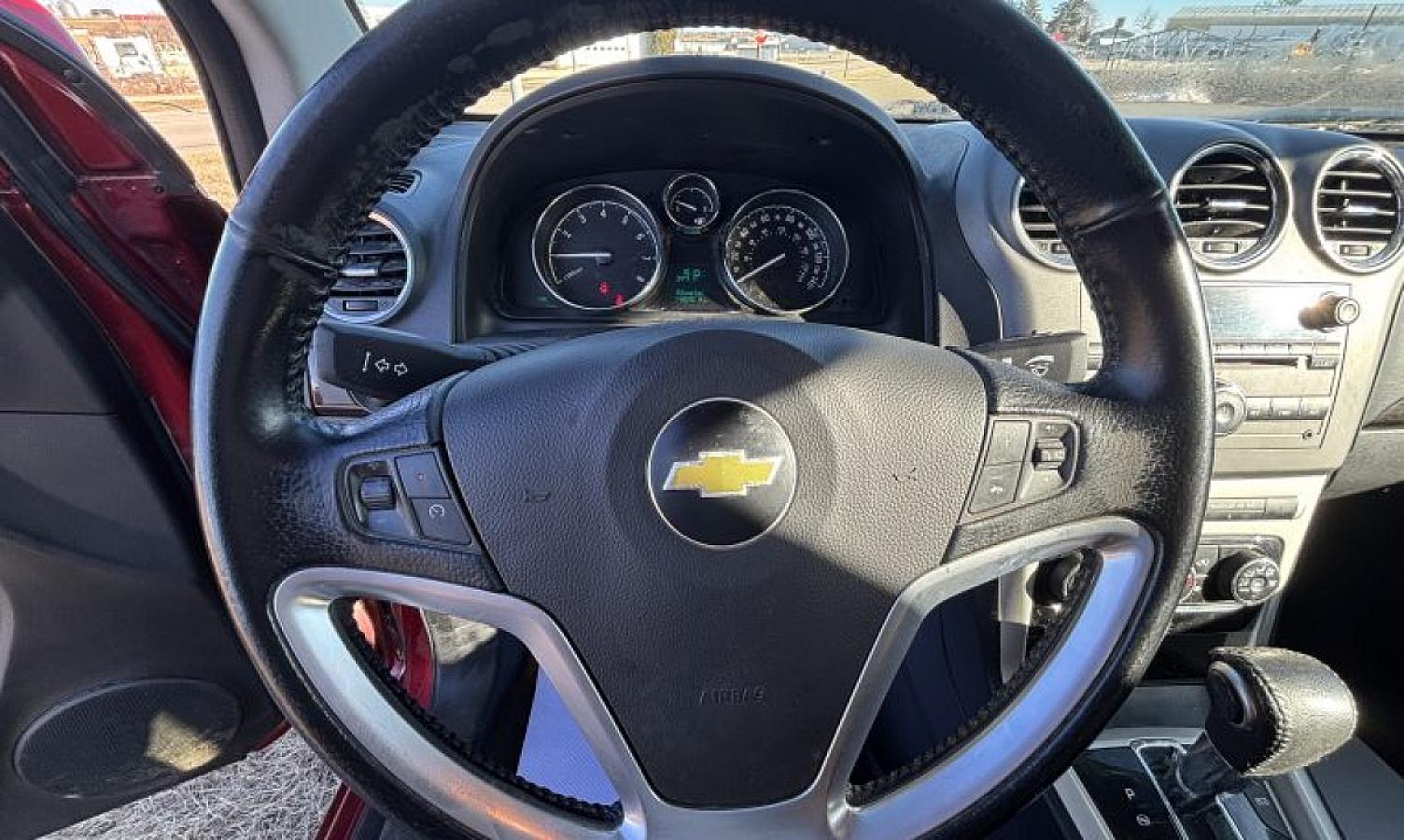 2013 Chevrolet Captiva LT - Image 8