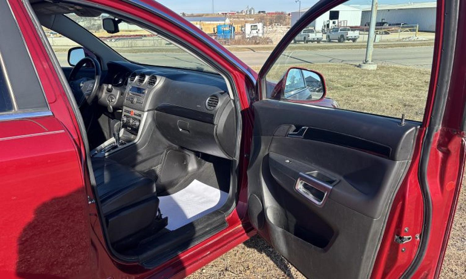 2013 Chevrolet Captiva LT - Image 12