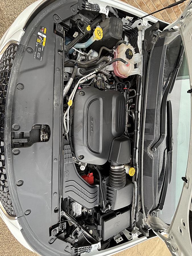 2019 Chrysler Pacifica Touring L - Image 2