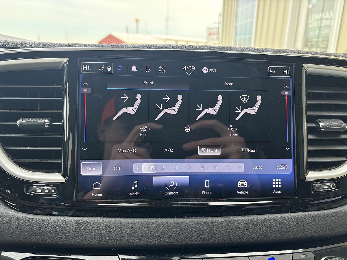 2019 Chrysler Pacifica Touring L - Image 6