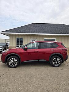 2023 Nissan Rogue AWD  SV - Thumbnail 3