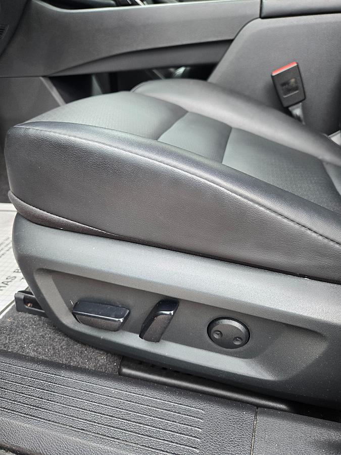 2023 Nissan Rogue AWD  SV - Image 8