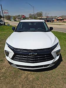 2023 Chevrolet Blazer LT - Thumbnail 3