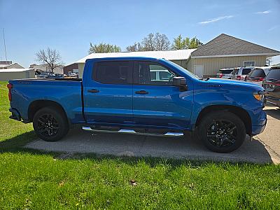 2022 Chevrolet Silverado 1500 Custom - Thumbnail 3
