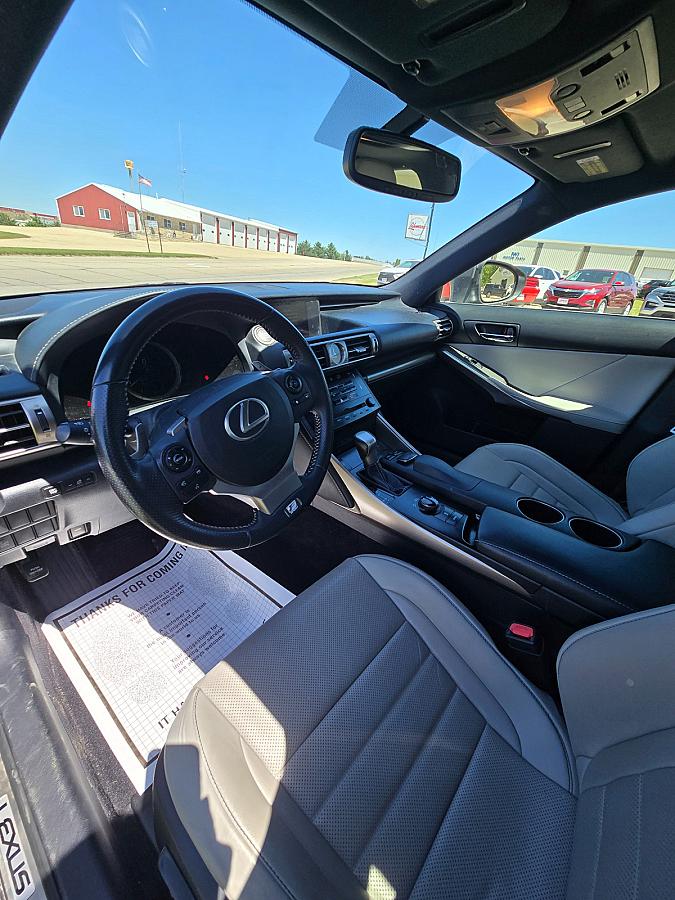 2014 Lexus IS2050 AWD - Image 7