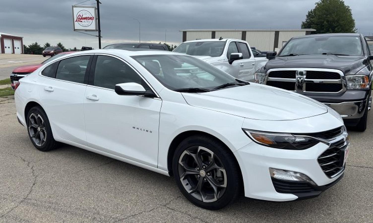 2024 Chevrolet Malibu LT - Image 2