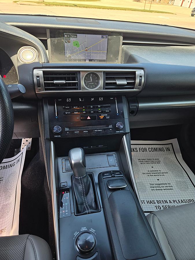 2014 Lexus IS2050 AWD - Image 10