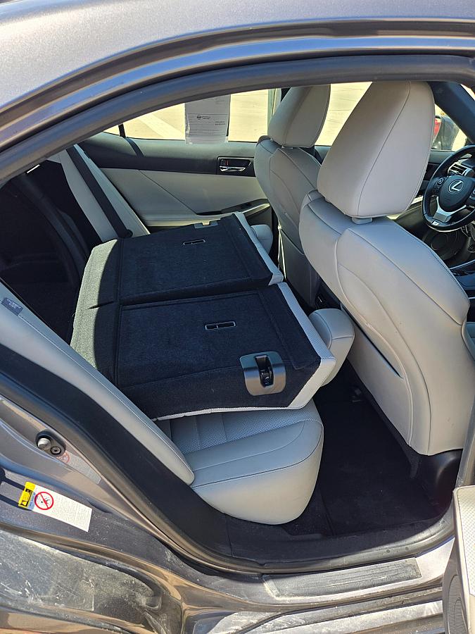 2014 Lexus IS2050 AWD - Image 15