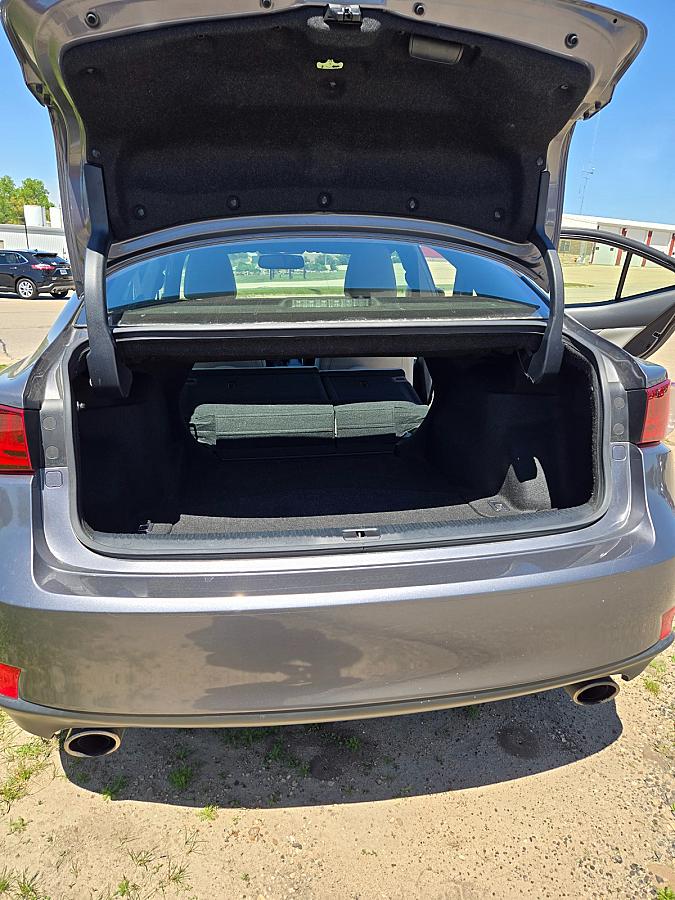 2014 Lexus IS2050 AWD - Image 19