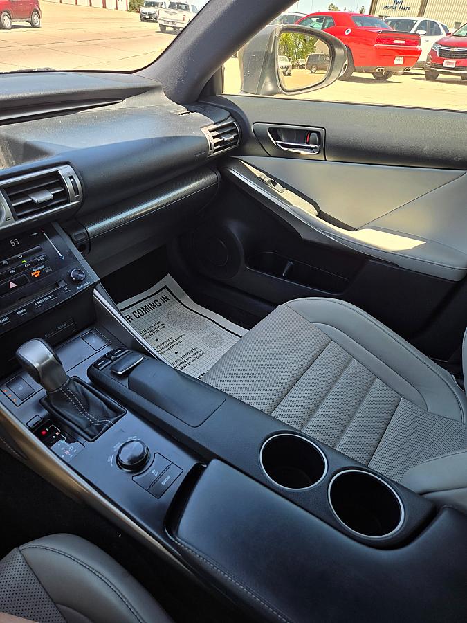 2014 Lexus IS2050 AWD - Image 17