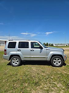 2010 Jeep Liberty - Thumbnail 5