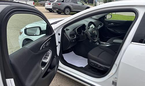 2024 Chevrolet Malibu LT - Thumbnail 6