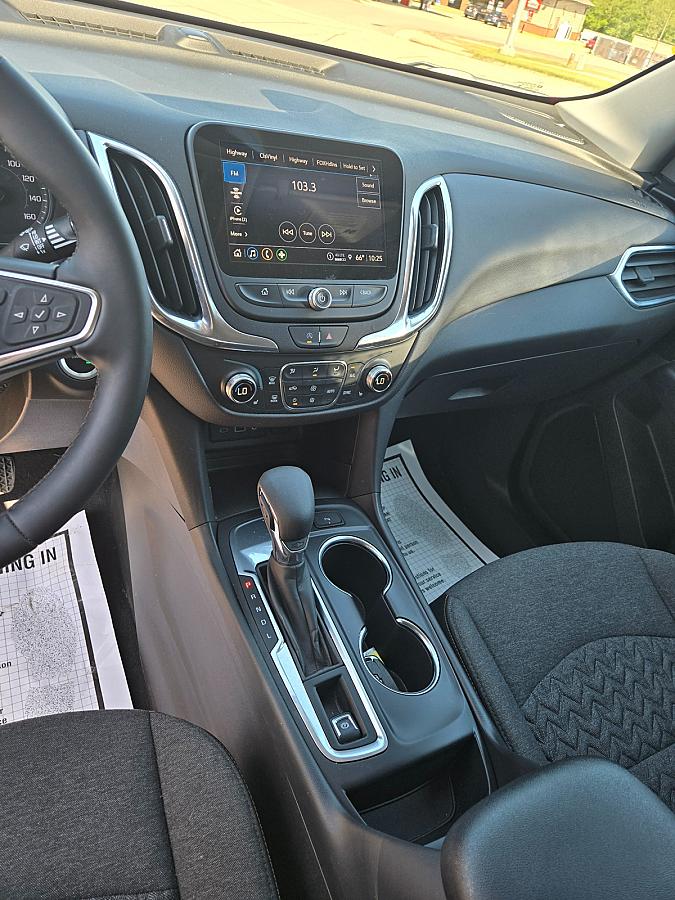 2024 Chevrolet Equinox - Image 11