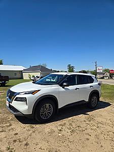 2023 Nissan Rogue - Thumbnail 1