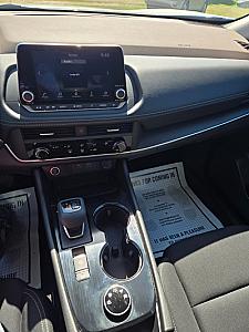 2023 Nissan Rogue - Thumbnail 9