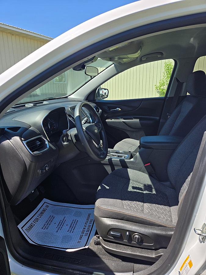 2022 Chevrolet Equinox - Image 13
