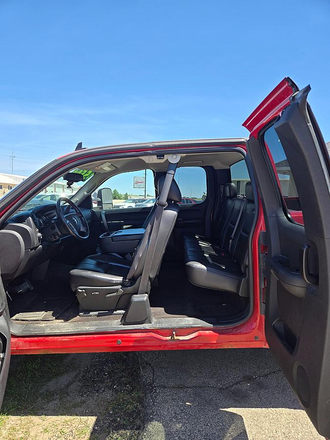 2011 Chevrolet Silverado 1500 LT - Image 7