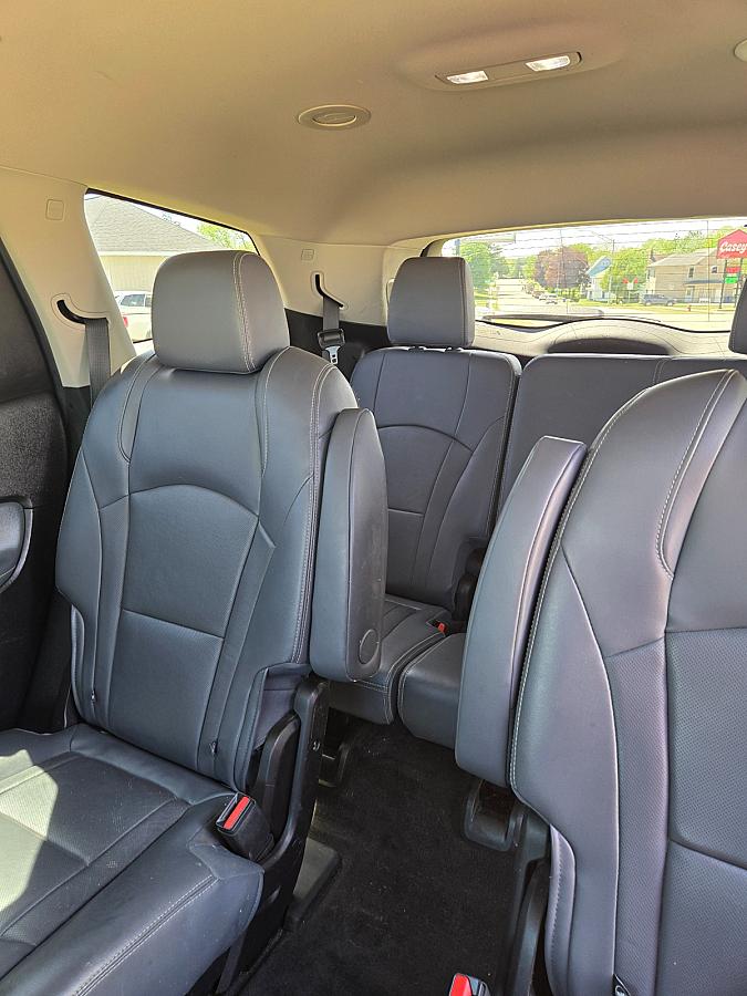 2020 Buick  Enclave Premium - Image 17