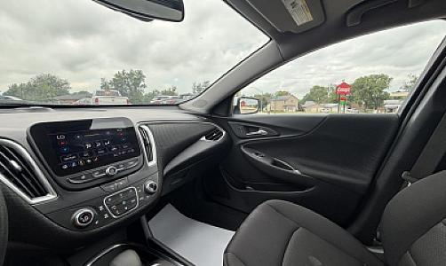2024 Chevrolet Malibu LT - Thumbnail 17