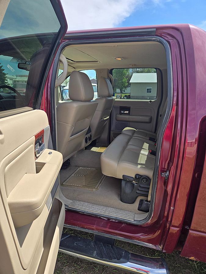 2006 Ford F-150 SuperCrew Lariat - Image 10