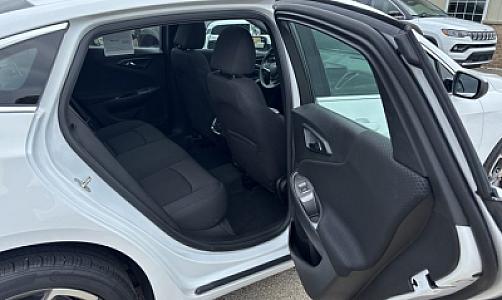 2024 Chevrolet Malibu LT - Thumbnail 19