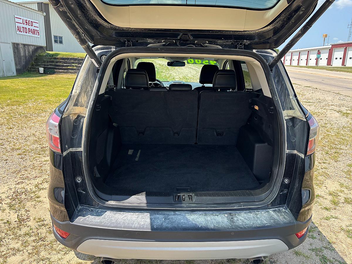 2017 Ford Escape Titanium - Image 5
