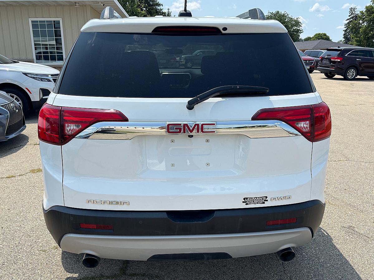 2019 GMC Acadia SLT-1 - Image 4