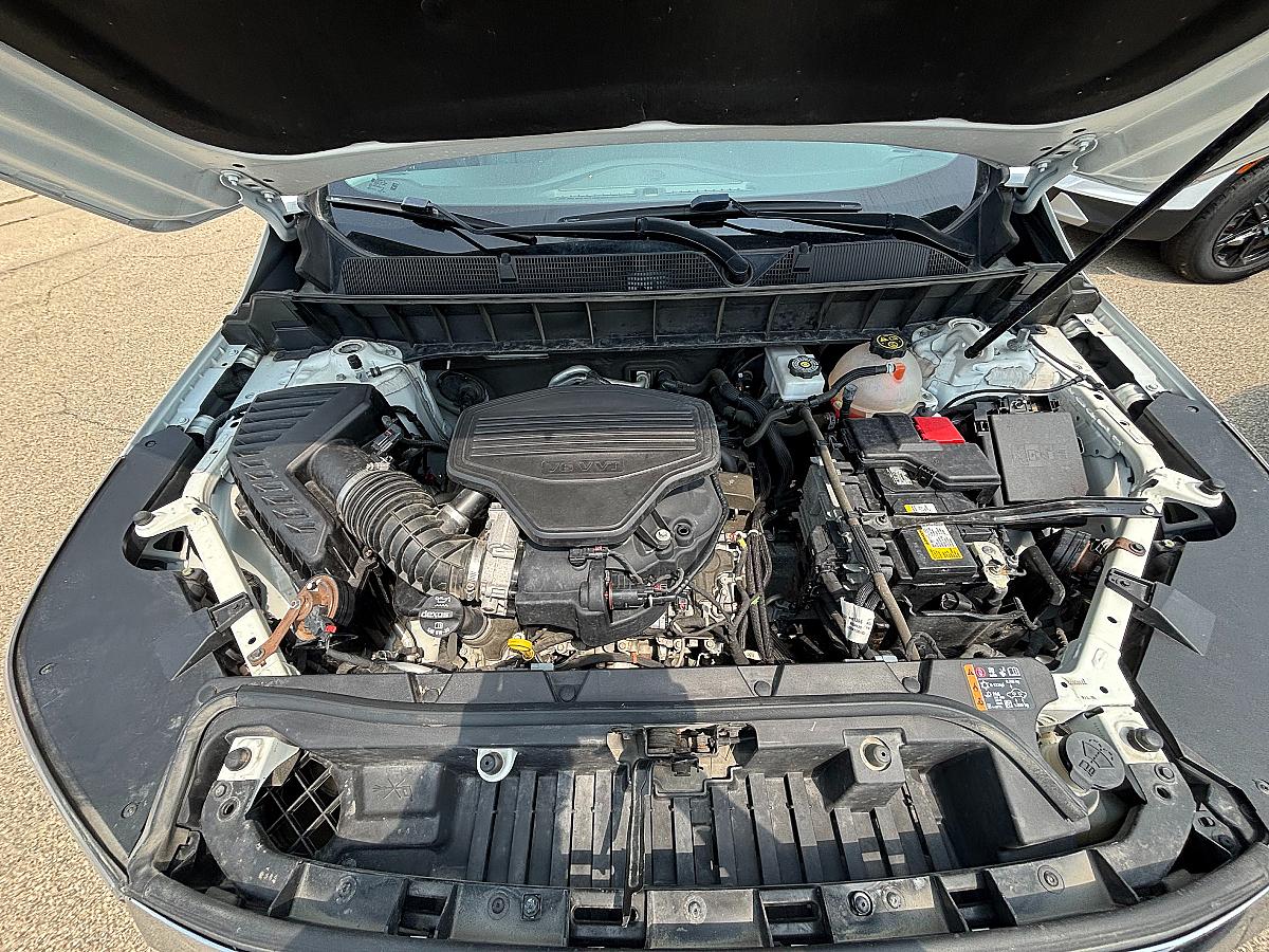 2019 GMC Acadia SLT-1 - Image 16