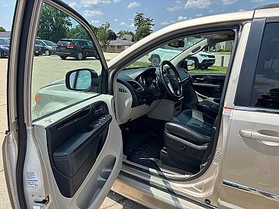 2014 Chrysler Town AND Country Touring - Thumbnail 7