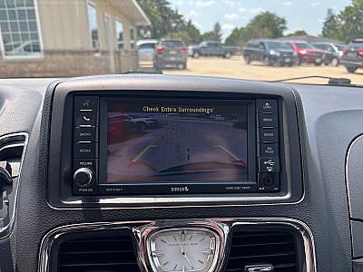 2014 Chrysler Town AND Country Touring - Thumbnail 12