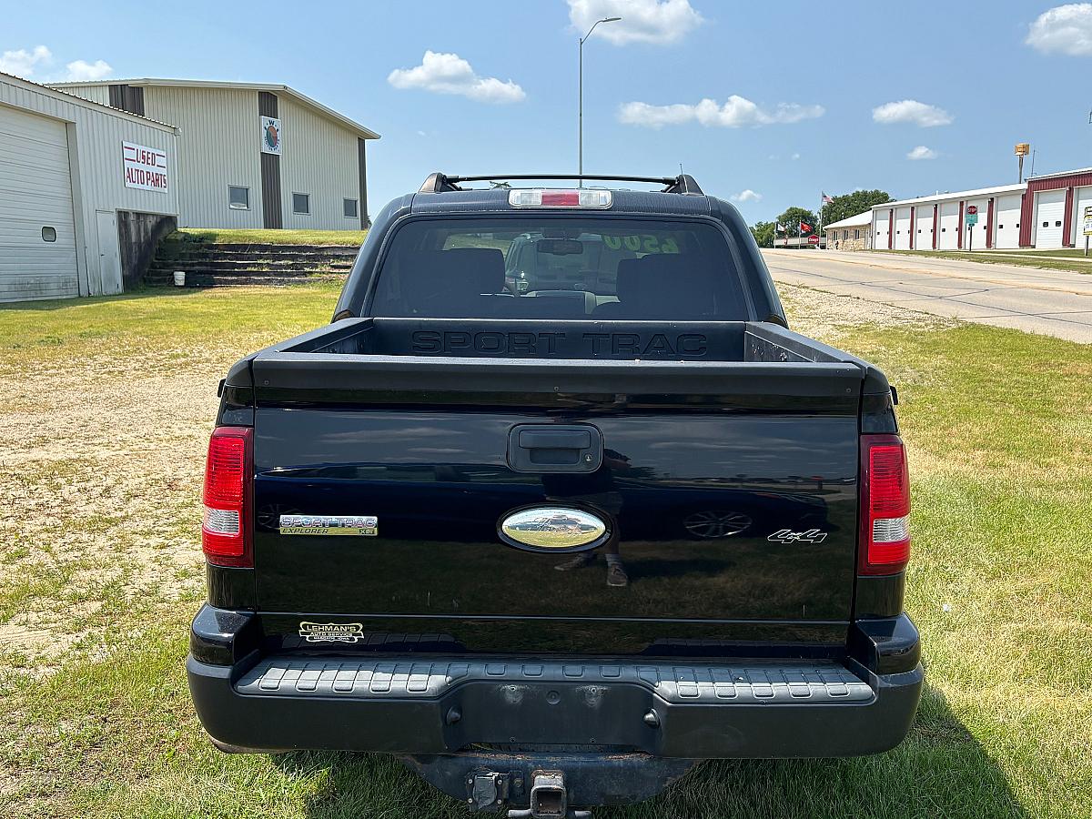 2007 Ford Explorer Sport Trac XLT - Image 4