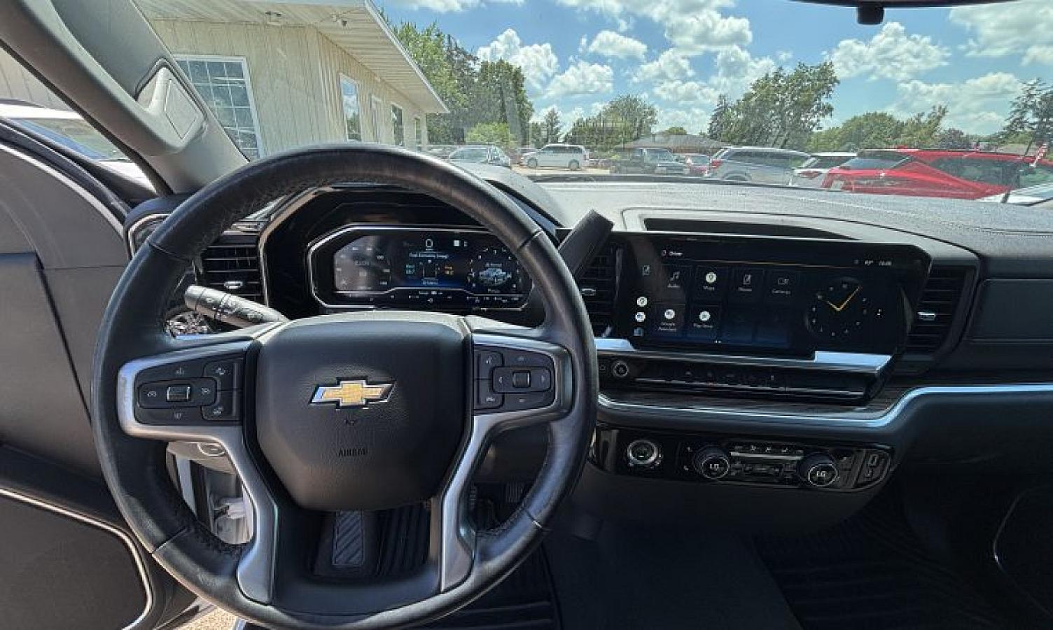 2022 Chevrolet Silverado LT - Image 8