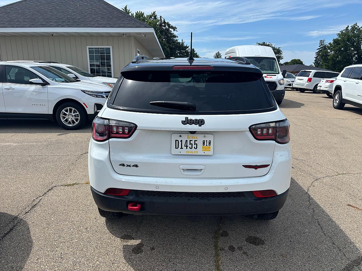 2025 Jeep Compass Trailhawk - Image 4