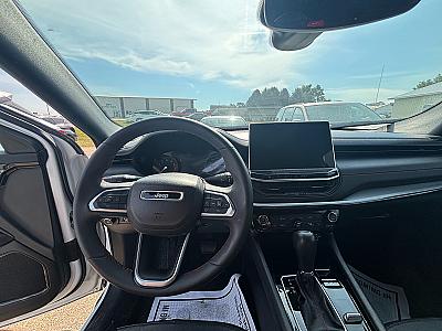 2025 Jeep Compass Trailhawk - Thumbnail 7