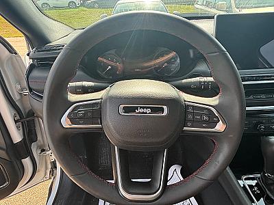 2025 Jeep Compass Trailhawk - Thumbnail 8