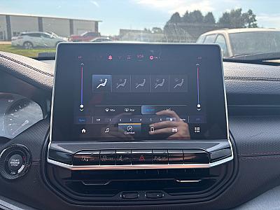 2025 Jeep Compass Trailhawk - Thumbnail 13