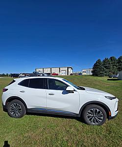 2024 Buick Envision Preferred - Thumbnail 2