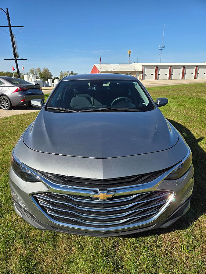 2025 Chevrolet Malibu LT - Image 2